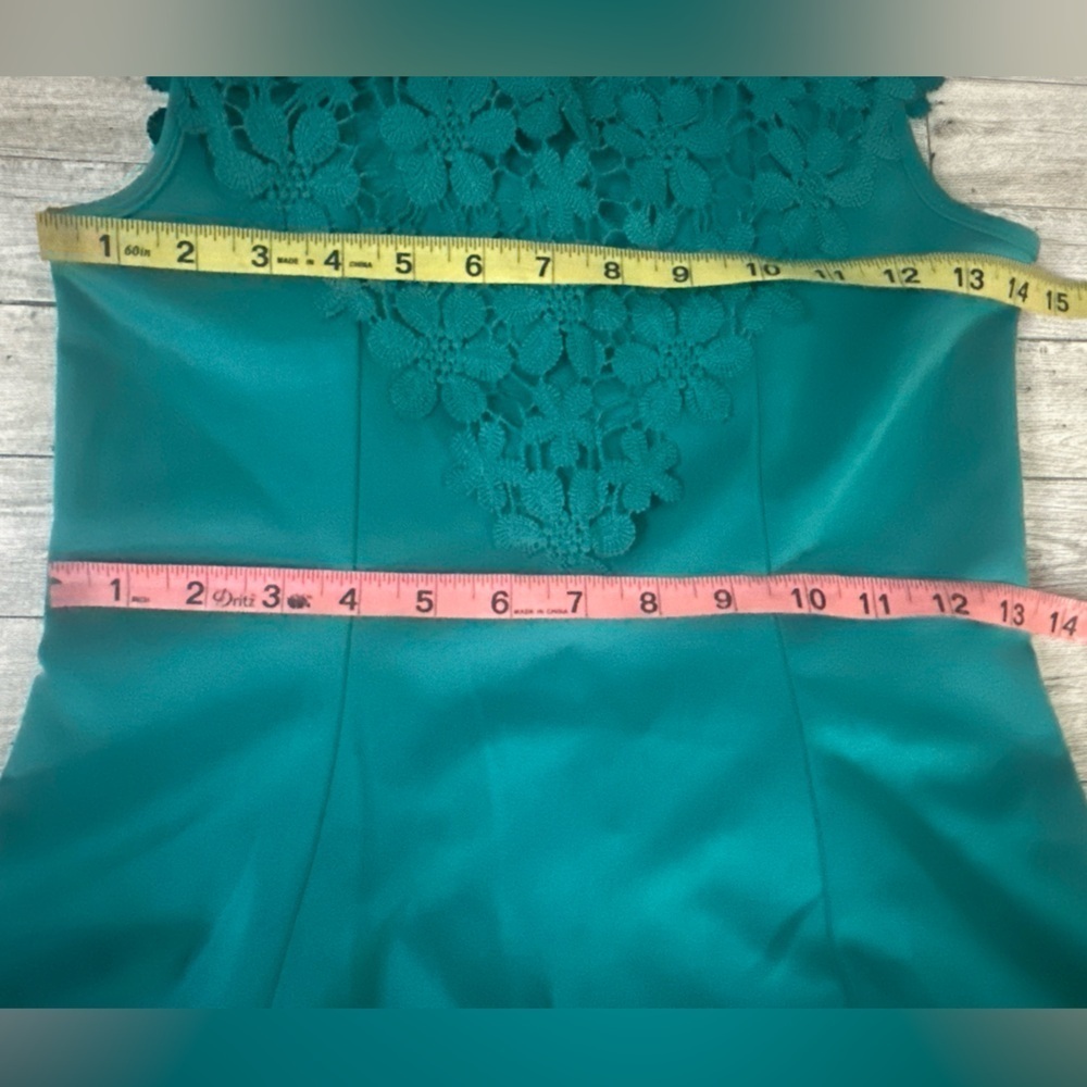 NEW Zunie Girls Sz 14 Mini Sleeveless Green Dress Back Sip Lace Accent - Picture 6 of 9